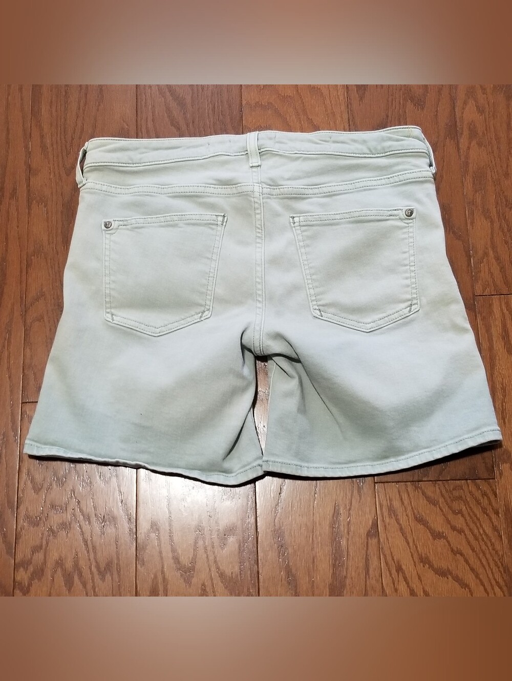 Anthropologie Pilcro Sage Green Shorts Sz 27 - Picture 3 of 3